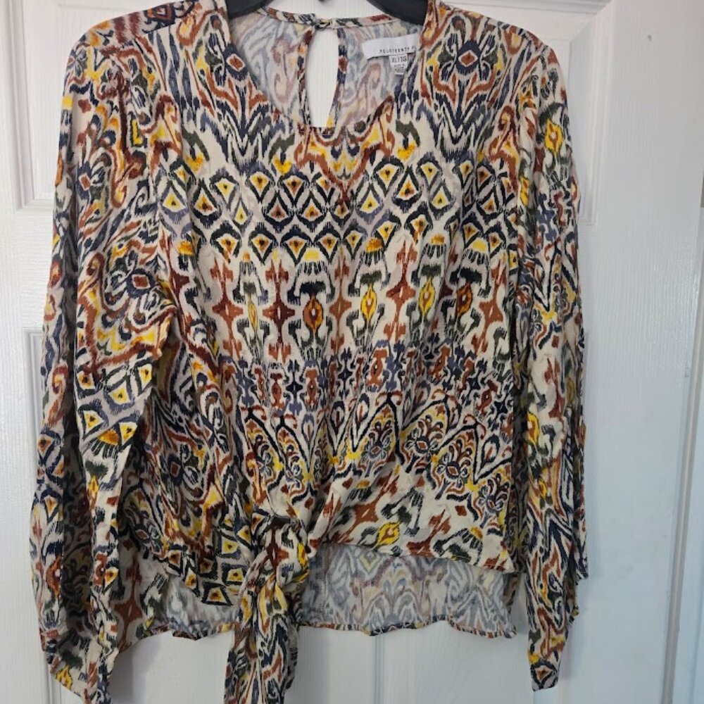 Fourteenth Place L/S boho‎ ikat pattern top with tie front and keyhole in…